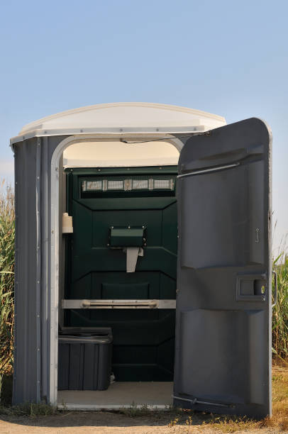 Best Luxury portable toilet rental  in Footville, WI